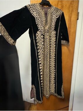 Vintage Moroccan Velvet Kaftan - Black with Ornate Gold Embroidery